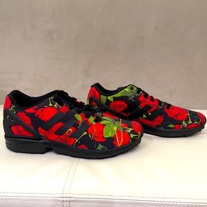 NWT RARE Adidas Cblack Noiess Rose Print Size 9.5